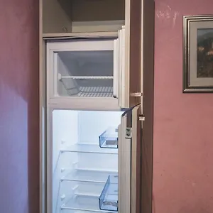 Bulldog Station With Private Wc, Ac, Tv Nocleg ze śniadaniem